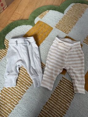Bundle of 2 Cat & Jack organic cotton striped jogger bottoms size 0-3m